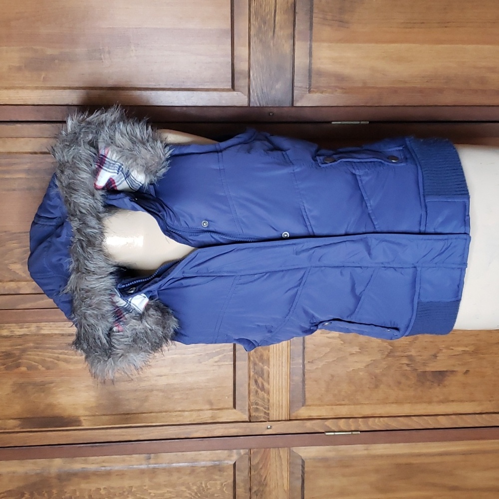 Maurices Faux Fur Hooded Vest Sz M
